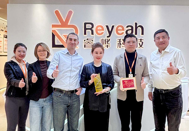 Nayax全球高管访华授予睿烨科技